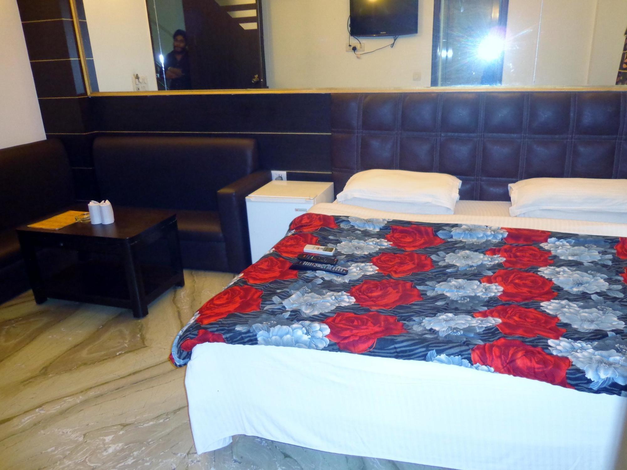 Hotel Amrit Villa Delhi  Exterior photo
