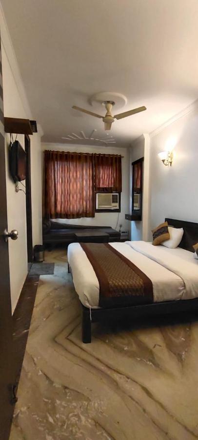 Hotel Amrit Villa Delhi  Exterior photo